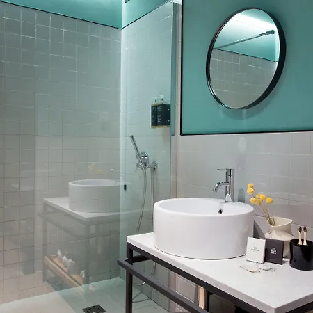Hotel The Poet 4*