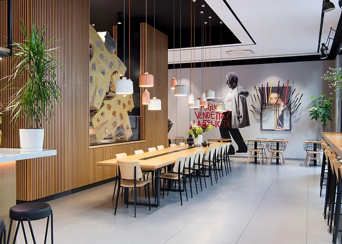 Hotel The Poet 4*