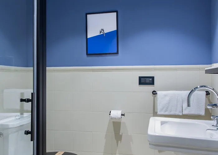 The Poet Λα Σπέτσια