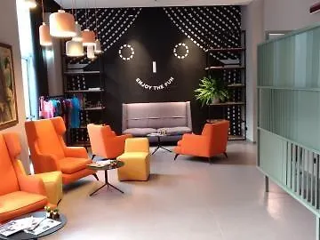 Ξενοδοχείο The Poet 4*